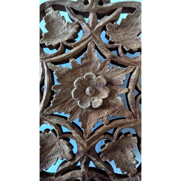 Vintage Rosewood Trivet Stand W. Ball Feet Ornate Carved Flowers And Leaves 7 In - Picture 4 of 6